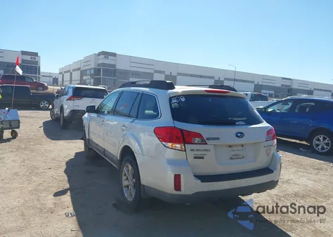 2013 Subaru Outback 2.5I Premium from USA, damaged, VIN 4S4BRCBC0D3303805